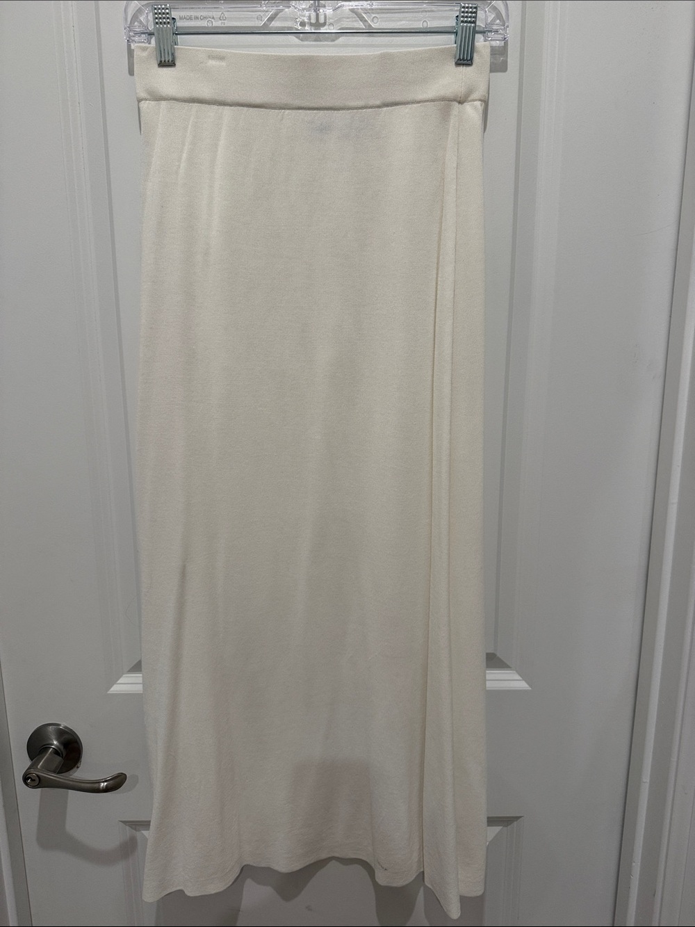 Zara Cream Maxi Skirt - Pull-On Elegant Silhouette